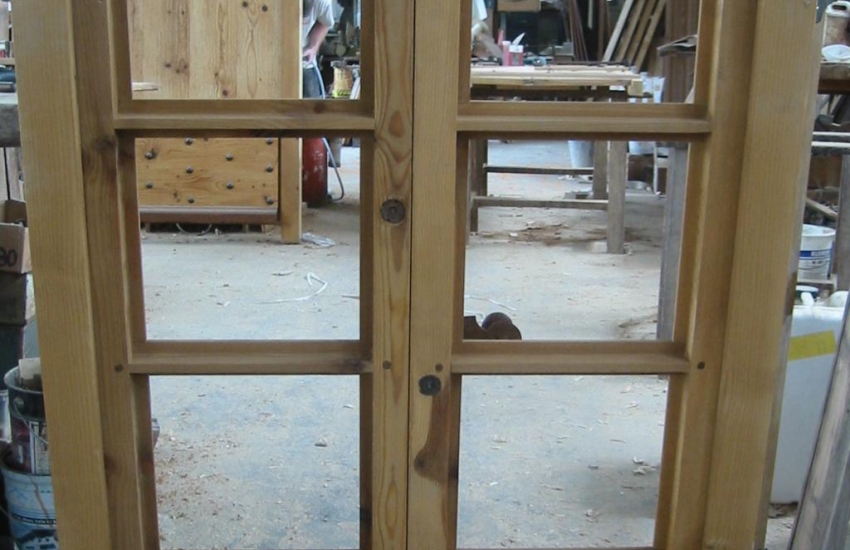 Fabrication fenêtre en bois avec contre volets